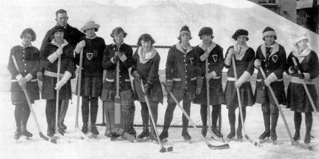 historie ženského hokeje
