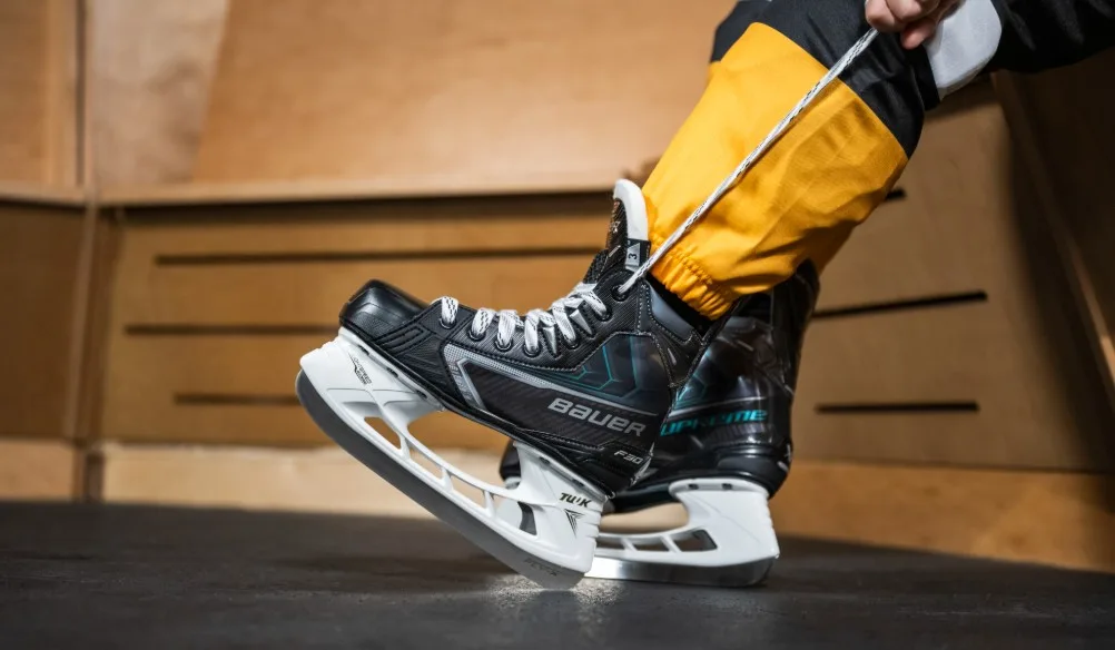 Brusle Bauer Supreme 2026 - pružiny, které vám špatný odraz neodpustí 12 Hokejove brusle Bauer Supreme F30